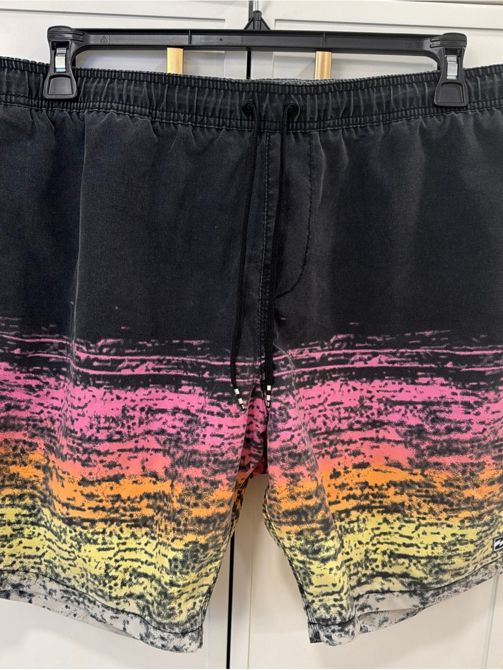 Men’s Billabong Lay Back, Swim Trunks Size XL